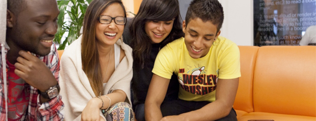 LISA-Sprachreisen-Englisch-New-York-Times-Square-Sprachschule-Sprachunterricht-Lounge-Cafeteria-internationale-Teilnehmer LISA-Sprachreisen-Englisch-New-York-Times-Square-Sprachschule-Sprachunterricht-Lounge-Cafeteria-internationale-Teilnehmer