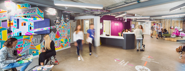 LISA-Sprachreisen-Erwachsene-Englisch-England-Brighton-Campus-Sprachschule-Rezeption-Zimmer-Lounge LISA-Sprachreisen-Erwachsene-Englisch-England-Brighton-Campus-Sprachschule-Rezeption-Zimmer-Lounge