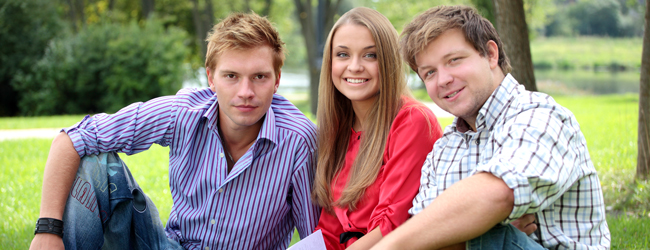 LISA-Sprachreisen-Erwachsene-Englisch-England-Cheltenham-Park-Sommer-Lernen-Freundschaft LISA-Sprachreisen-Erwachsene-Englisch-England-Cheltenham-Park-Sommer-Lernen-Freundschaft