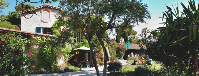 LISA-Sprachreisen-Erwachsene-Franzoesisch-Frankreich-Antibes-Sprachschule-Gebaeude-Le-Chateau LISA-Sprachreisen-Erwachsene-Franzoesisch-Frankreich-Antibes-Sprachschule-Gebaeude-Le-Chateau