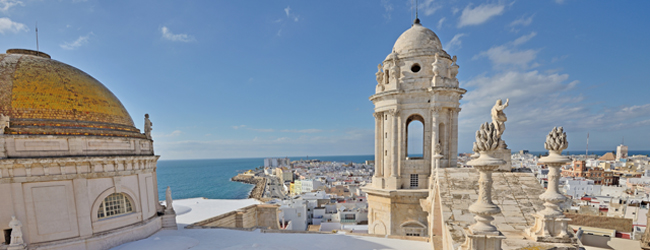LISA-Sprachreisen-Erwachsene-Spanisch-Spanien-Cadiz-Kuppeln-Gold-Meer-Dom LISA-Sprachreisen-Erwachsene-Spanisch-Spanien-Cadiz-Kuppeln-Gold-Meer-Dom