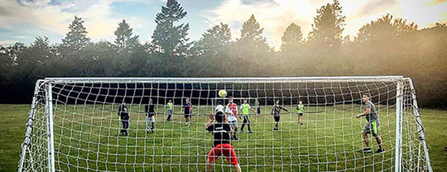 LISA-Sprachreisen-Schueler-Englisch-England-Box-Hill-Aktivitaeten-Fussball-Akademie-Training LISA-Sprachreisen-Schueler-Englisch-England-Box-Hill-Aktivitaeten-Fussball-Akademie-Training
