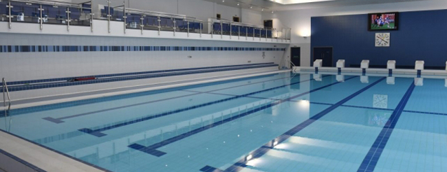 LISA-Sprachreisen-Schueler-Englisch-England-Eastbourne-Schule-Schwimmbad-Bahnen-Beheizt LISA-Sprachreisen-Schueler-Englisch-England-Eastbourne-Schule-Schwimmbad-Bahnen-Beheizt