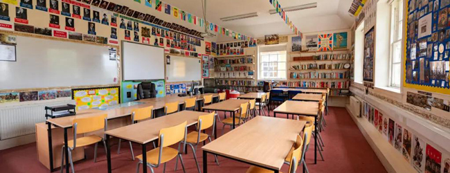 Englisch-Unterricht an der Loretto School in Musselburgh bei Edinburgh Leeres Klassenzimmer an der Loretto School bei Edinburgh