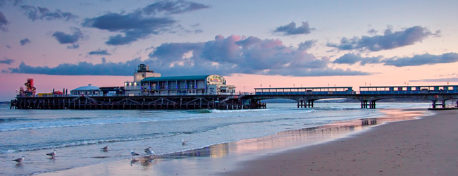 LISA-sprachreisen-englisch-bournemouth-strand-sonnenuntergang-pier-meer-freizeit-spaziergang